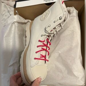 Converse Chuck Taylor crafted leather terrain boot